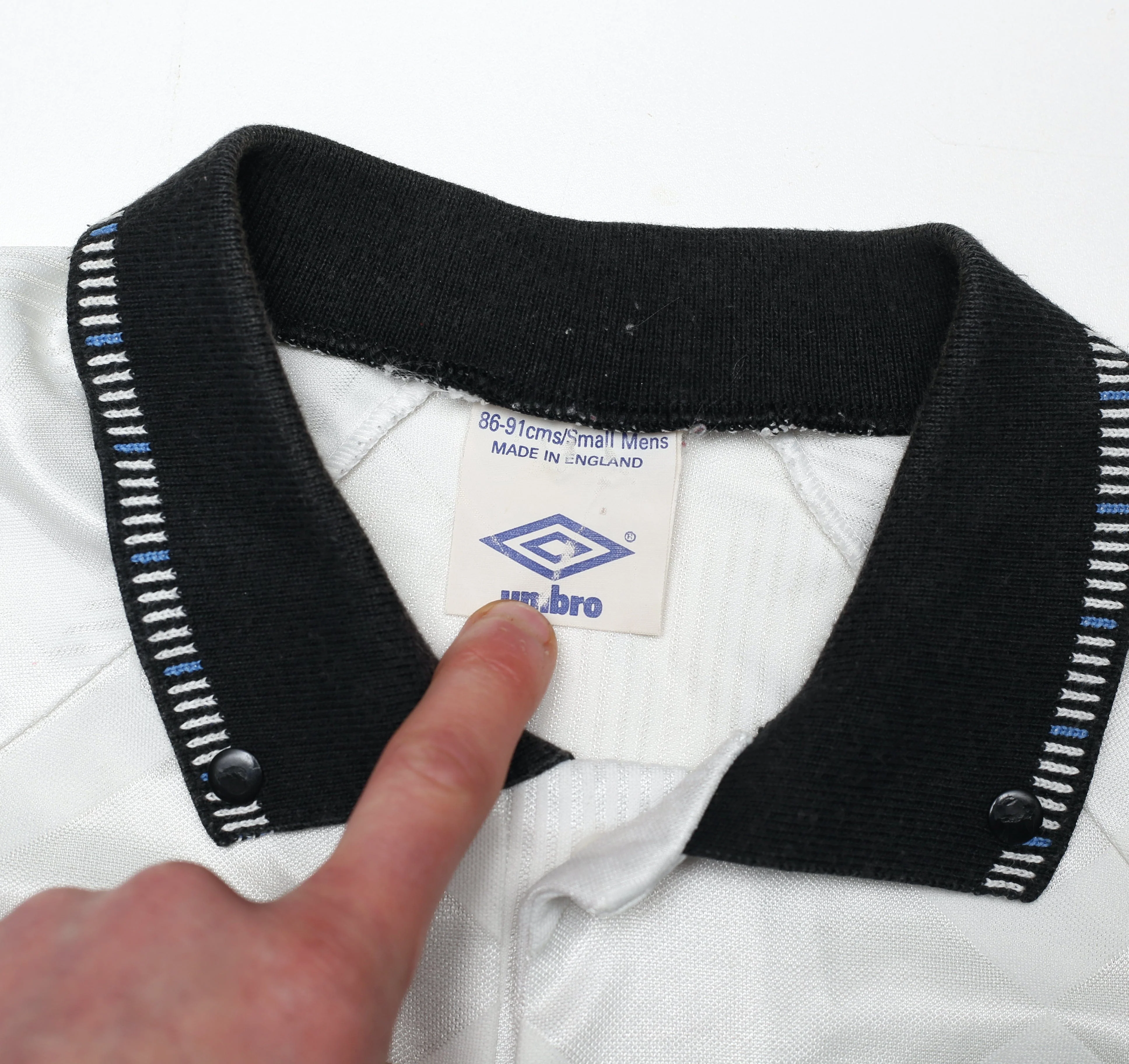 1990/92 Aston Villa Vintage Umbro Away Football Shirt (S) - Image 12