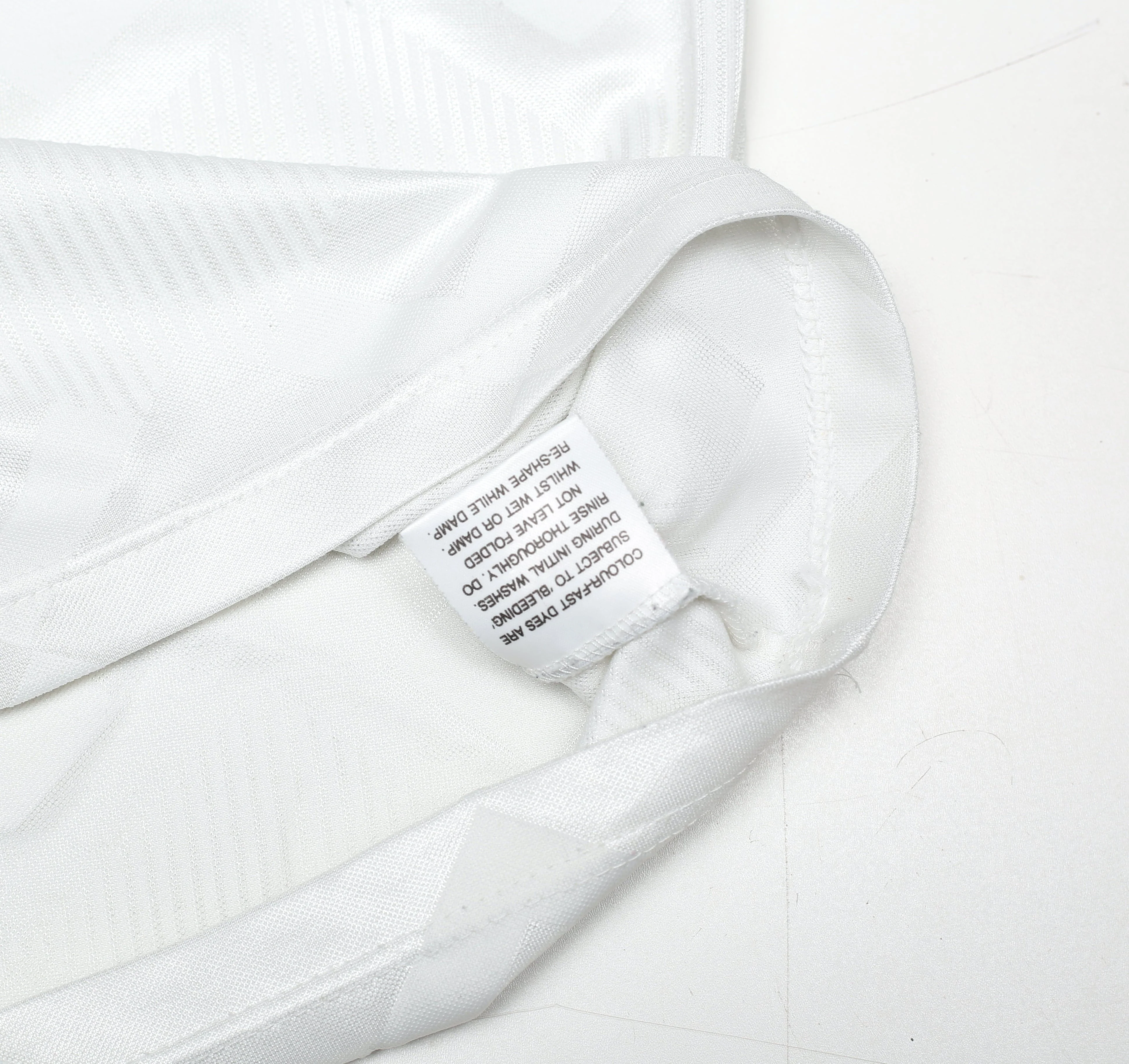 1990/92 Aston Villa Vintage Umbro Away Football Shirt (S) - Image 14