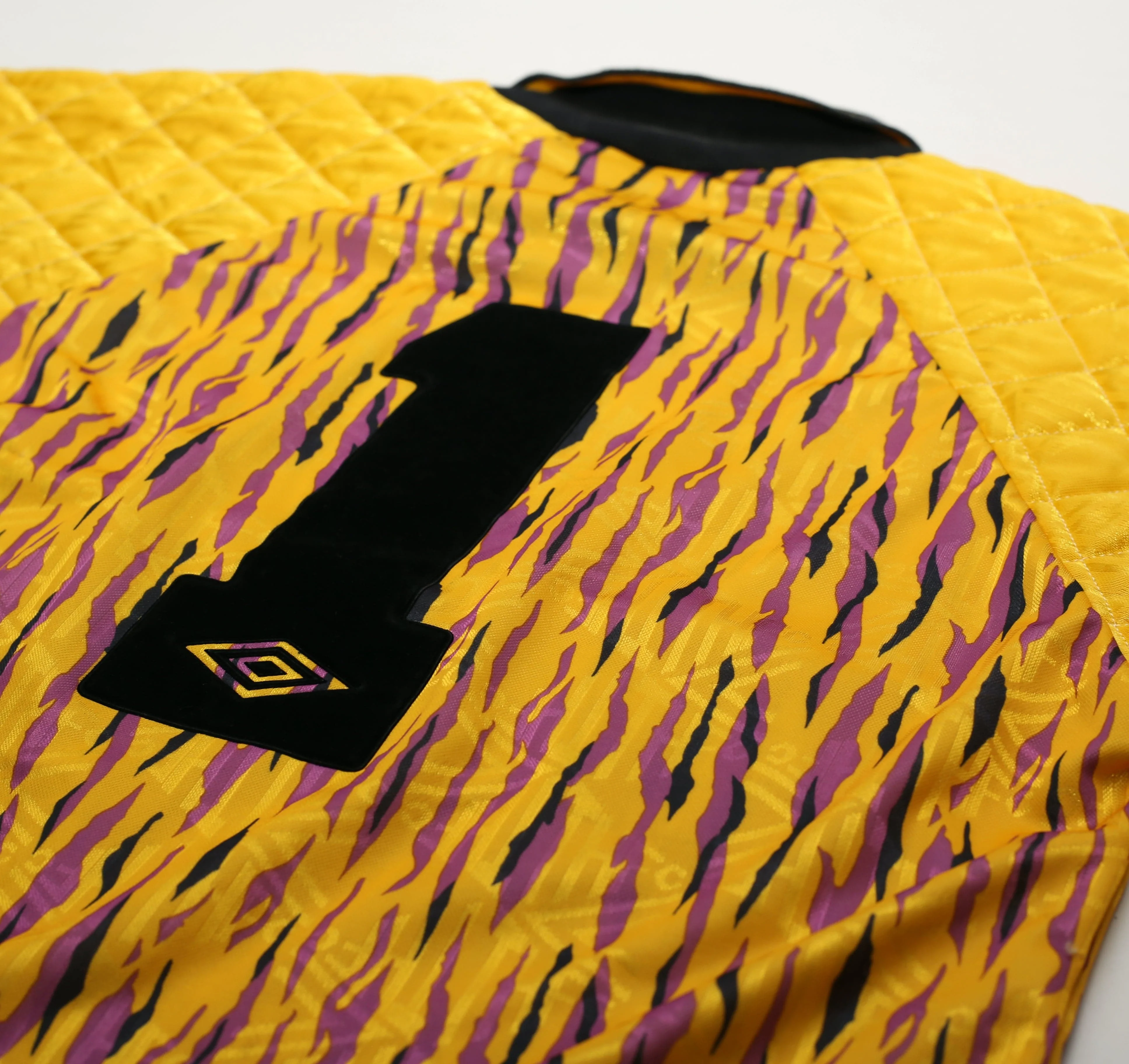 1991/93 Tottenham Hotspur #1 Vintage Umbro Goalkeeper Football Shirt (S) GK - Image 10