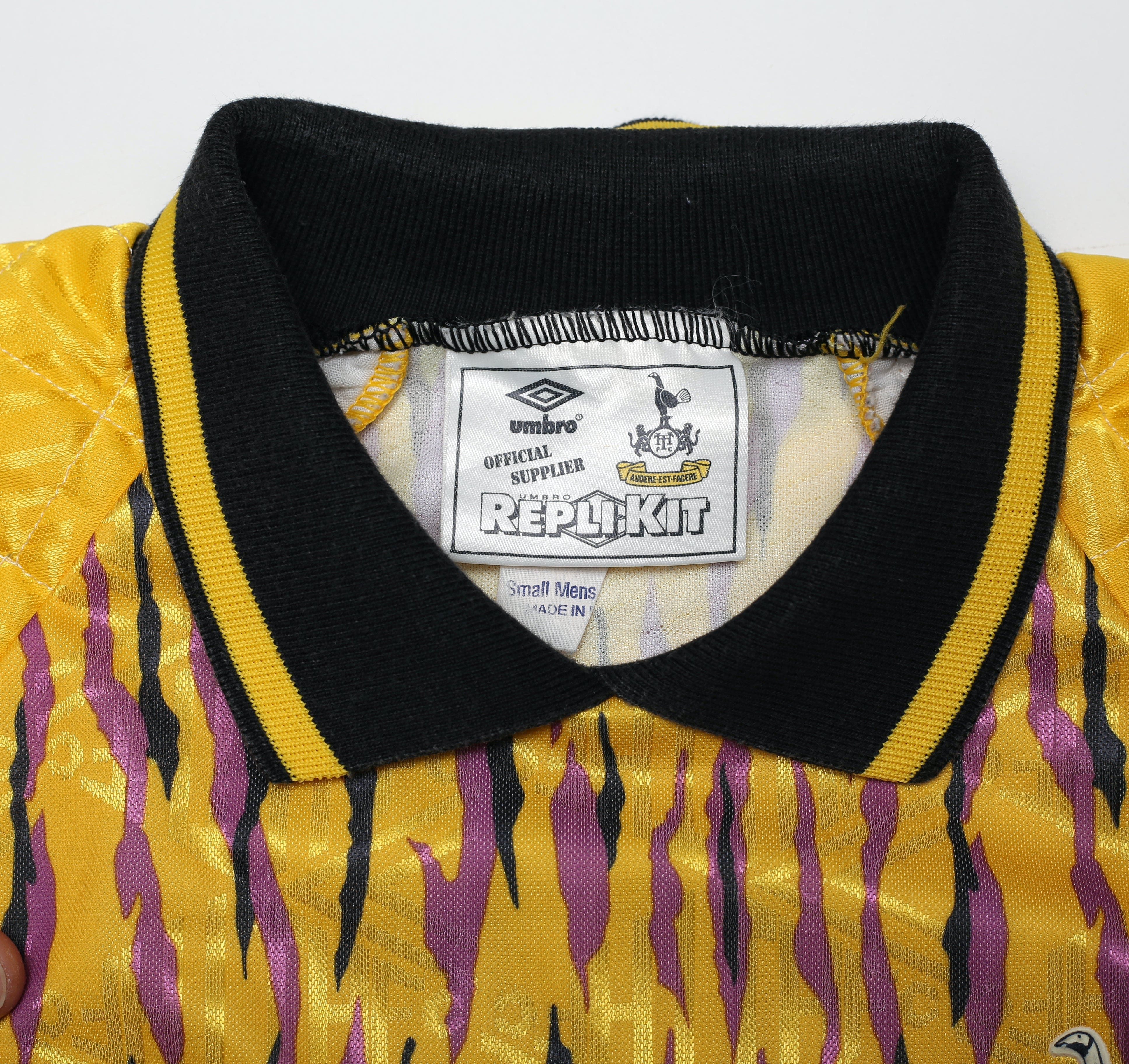 1991/93 Tottenham Hotspur #1 Vintage Umbro Goalkeeper Football Shirt (S) GK - Image 12