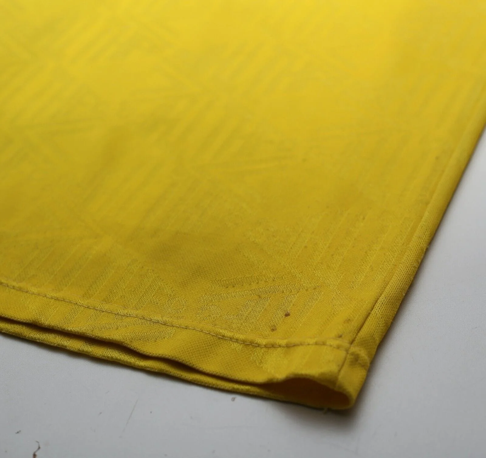 1991/95 Tottenham Hotspur Vintage Umbro Away Football Shirt (L) - Image 7