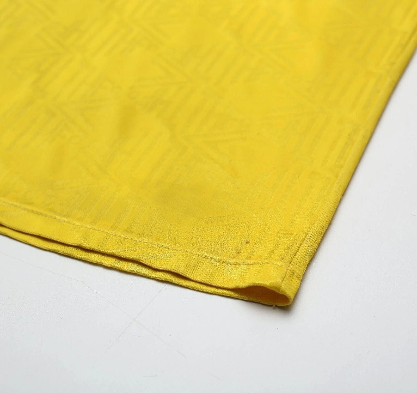 1991/95 Tottenham Hotspur Vintage Umbro Away Football Shirt (L) - Image 8