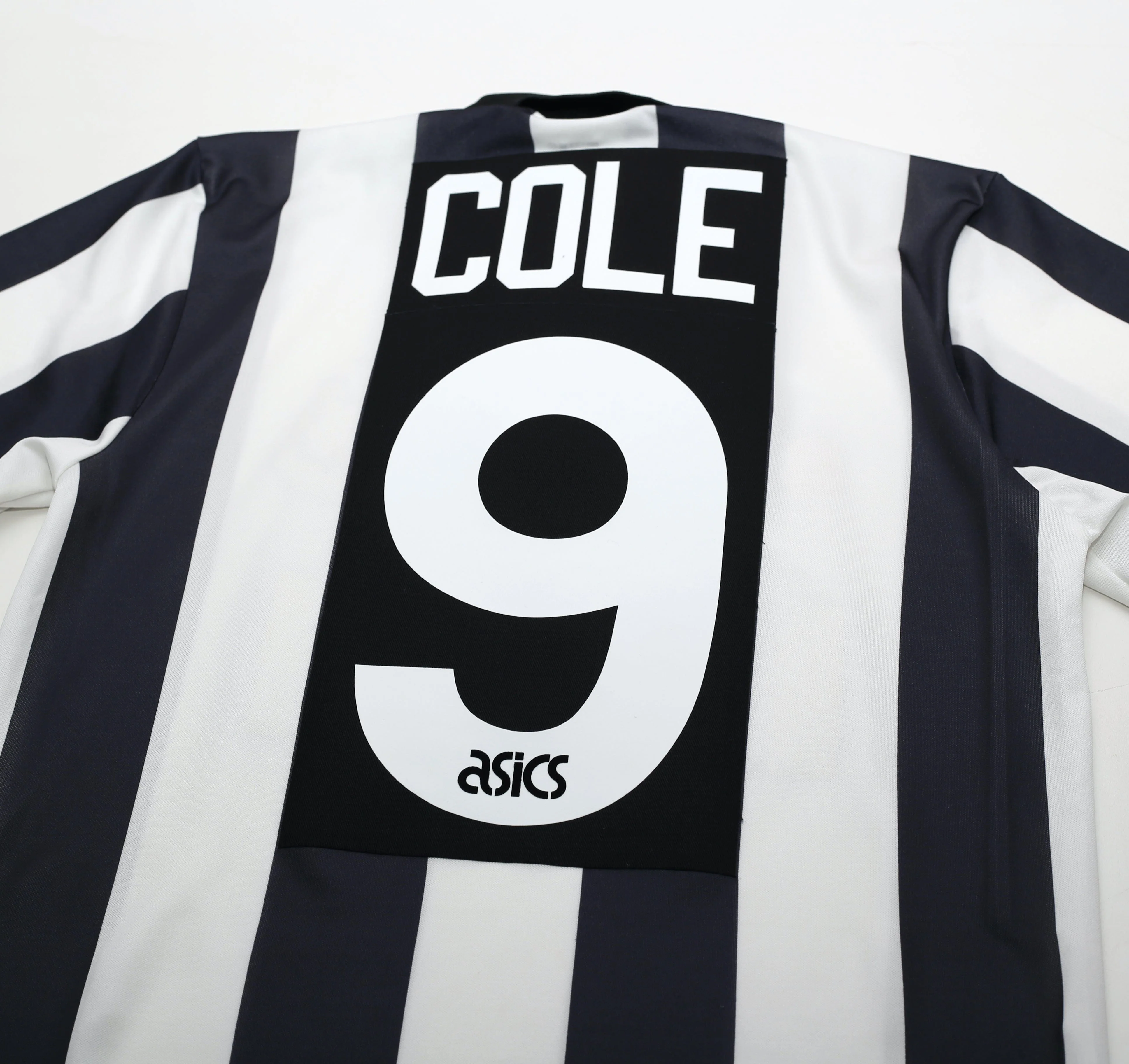 1993/95 Cole #9 Newcastle United Vintage Asics Home Football Shirt (S) - Image 10