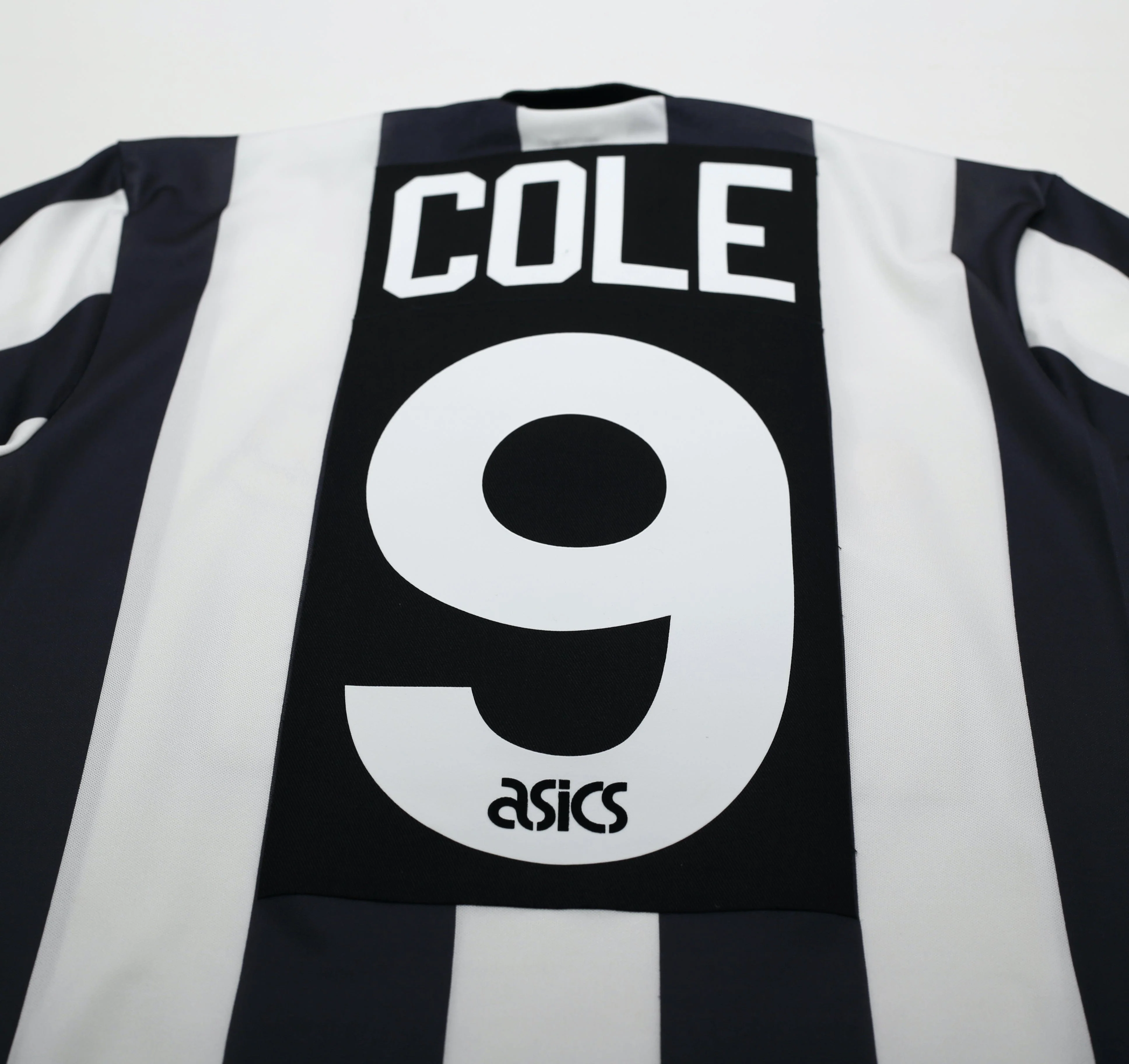 1993/95 Cole #9 Newcastle United Vintage Asics Home Football Shirt (S) - Image 11