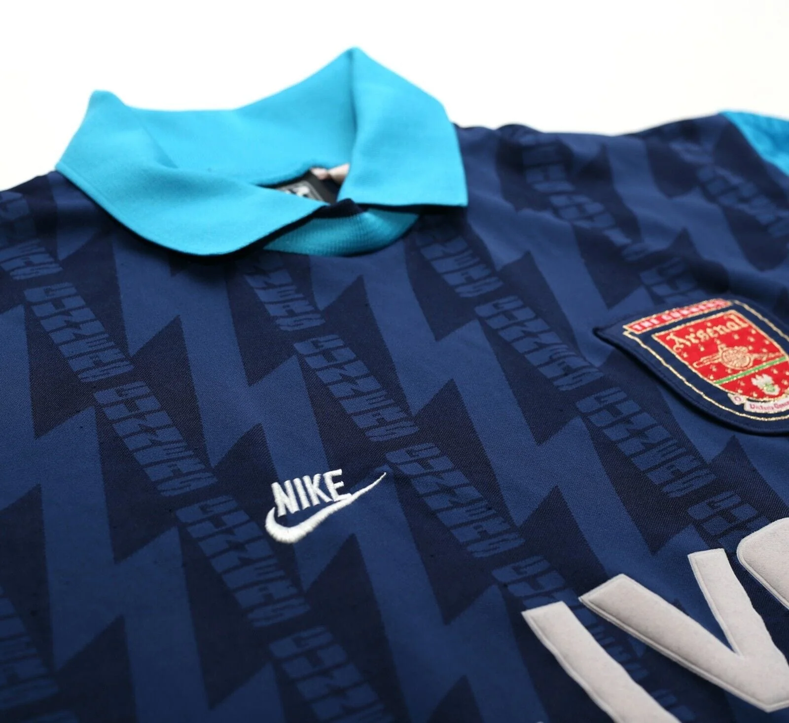 1994/95 WRIGHT #8 Arsenal Vintage Nike Away Football Shirt (L) - Image 9