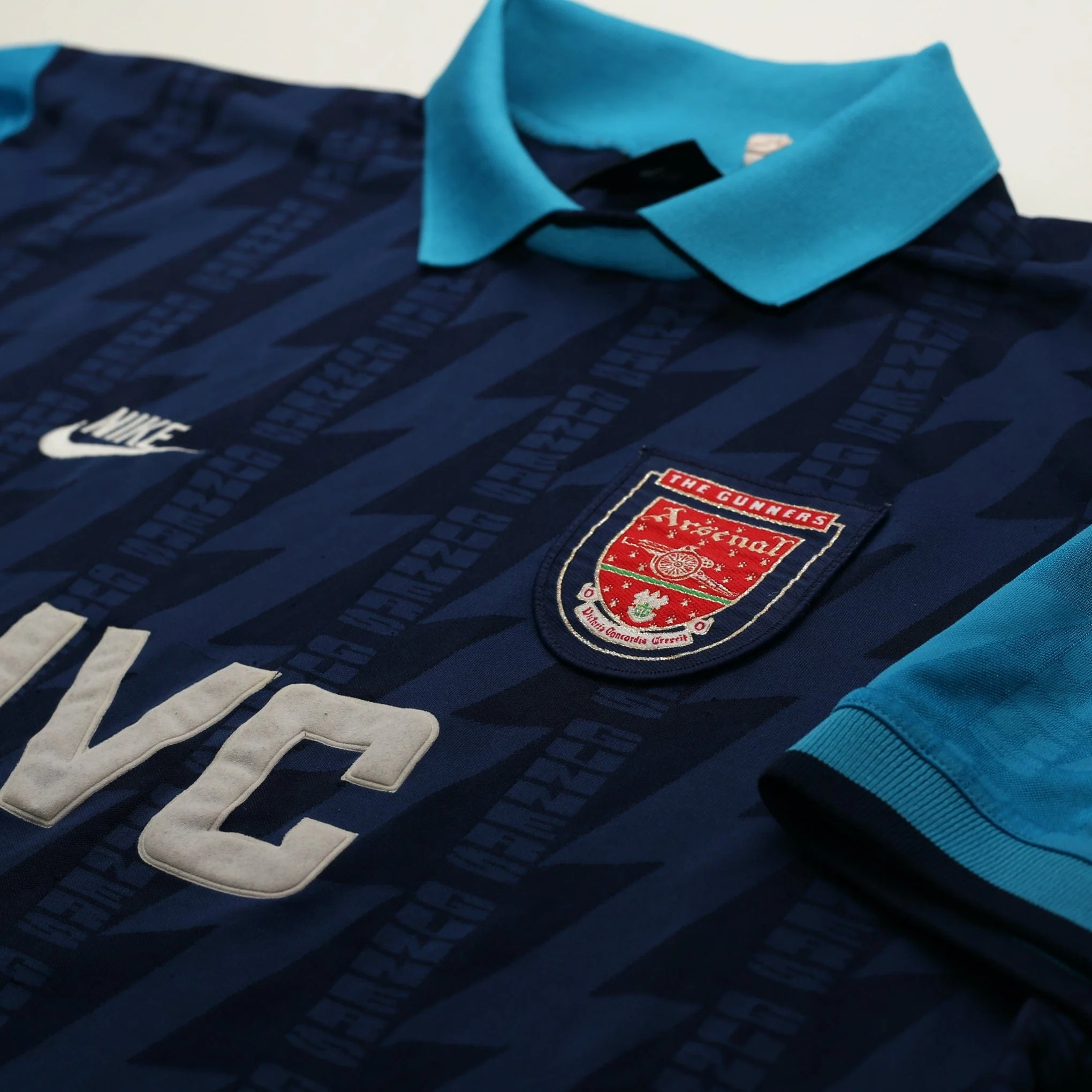 1994/95 Wright #8 Arsenal Vintage Nike Away Football Shirt (XXL) - Image 6