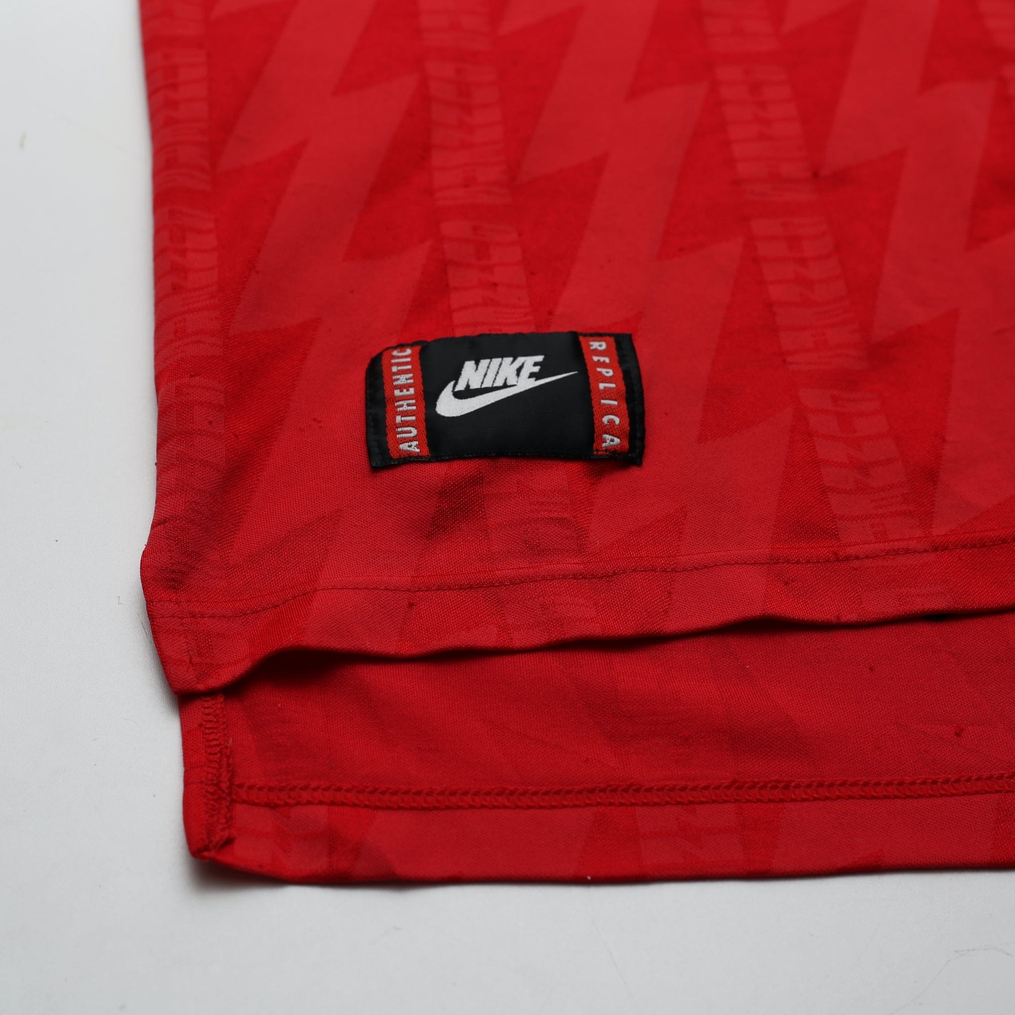 1994/96 Wright #8 Arsenal Vintage Nike Home Football Shirt (XL) - Image 8