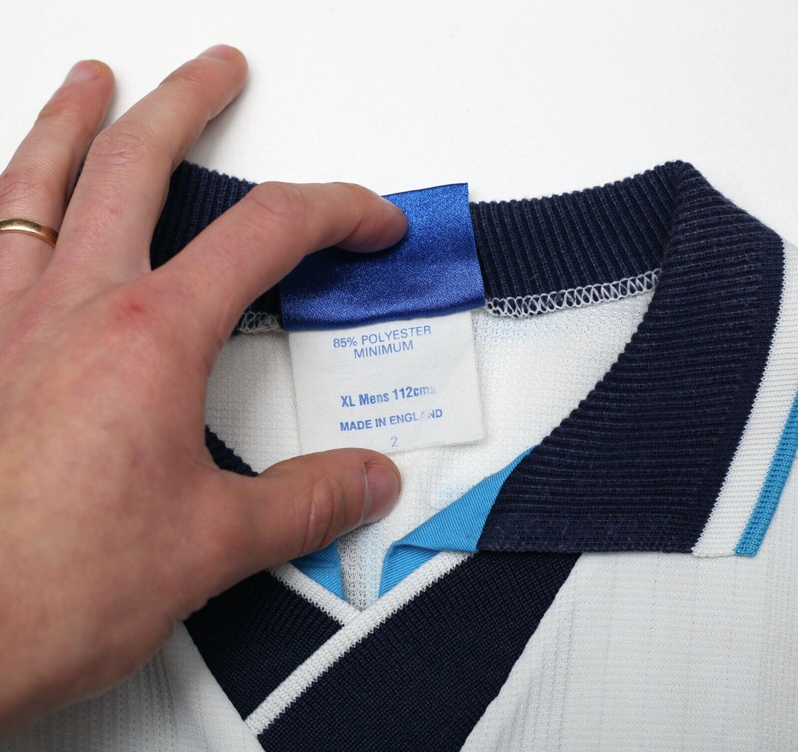 1995/97 Shearer #9 England Vintage Umbro Football Shirt (L/XL) Euro 96 - Image 11