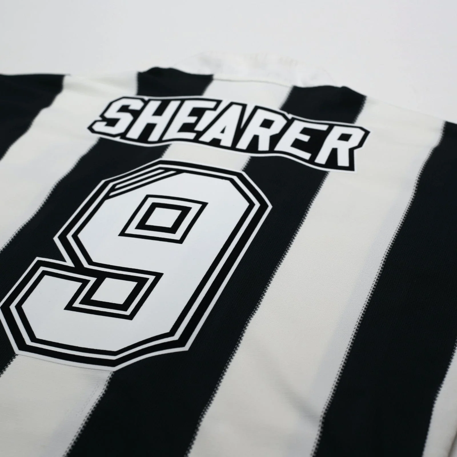 1995/97 Shearer #9 Newcastle United Vintage adidas Football Shirt (M) - Image 11