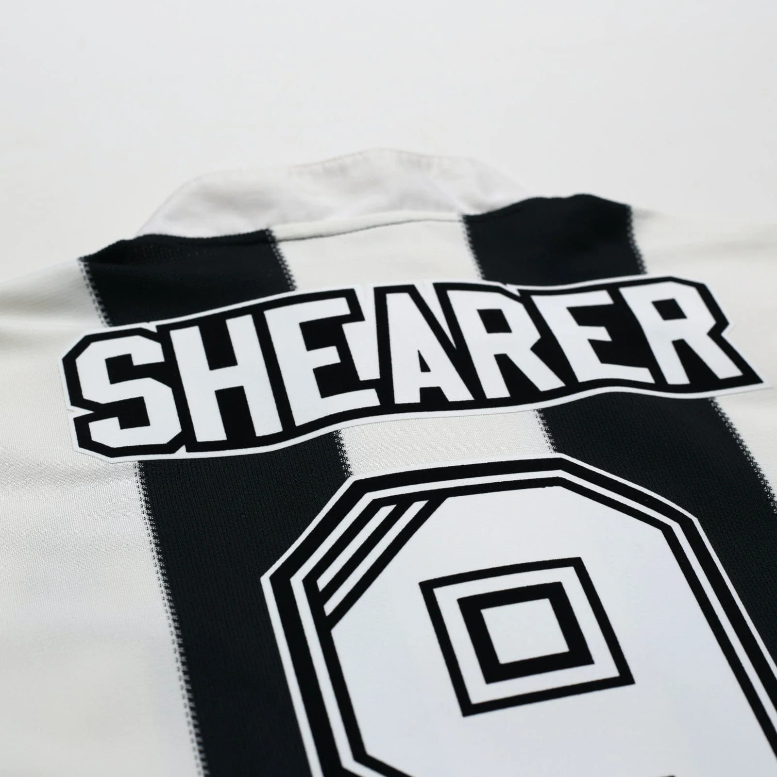 1995/97 Shearer #9 Newcastle United Vintage adidas Football Shirt (M) - Image 13