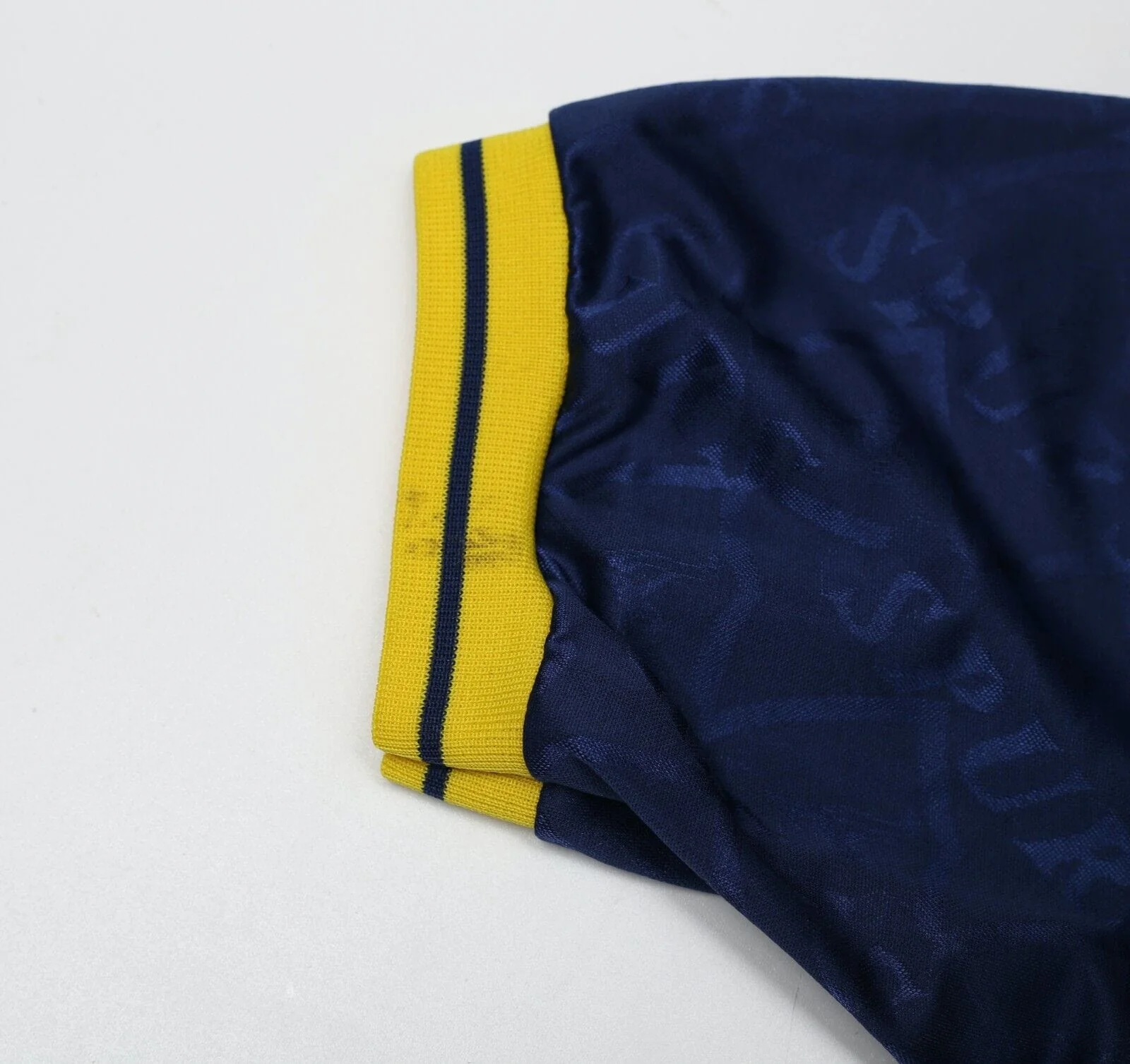 1995/97 SHERINGHAM #10 Tottenham Hotspur Vintage PONY Away Football Shirt (M) - Image 13