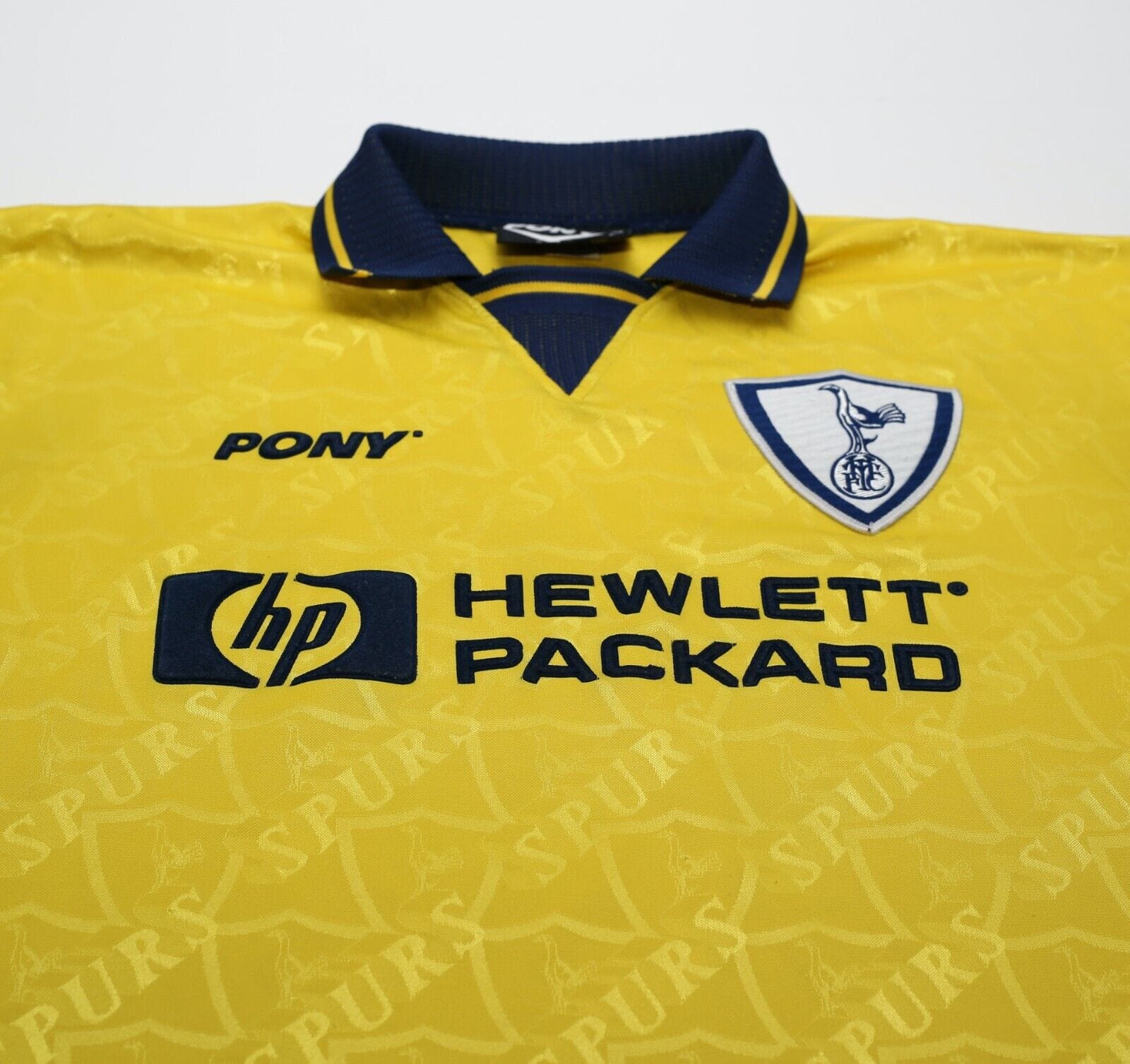 1995/97 SHERINGHAM #10 Tottenham Hotspur Vintage PONY Away Football Shirt (M) - Image 4