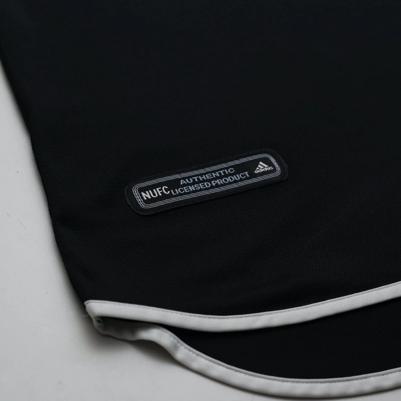 2000/01 Shearer #9 Newcastle United Vintage adidas Away Football Shirt (L) - Image 9