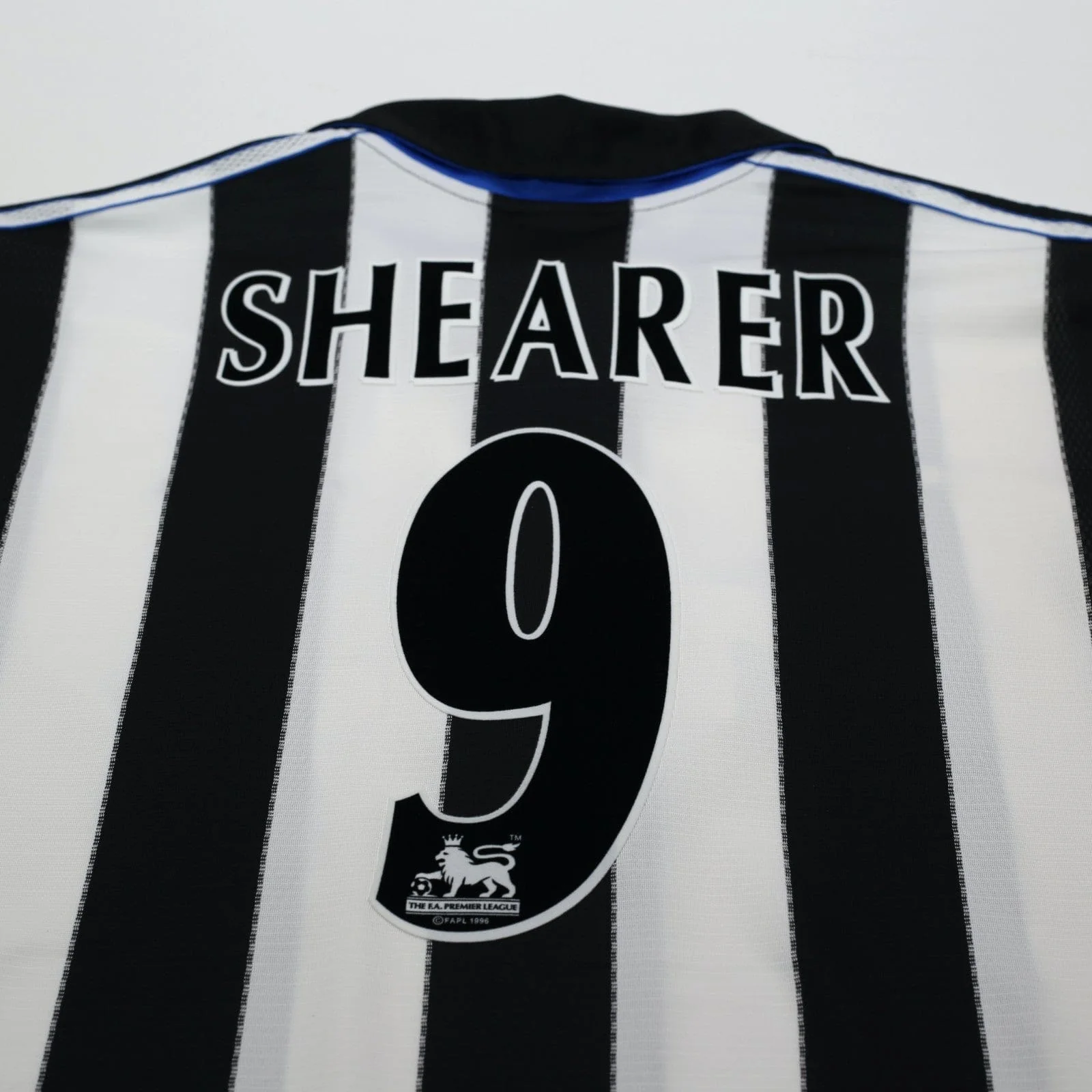 2000/01 Shearer #9 Newcastle United Vintage adidas Home Football Shirt (XL) - Image 11