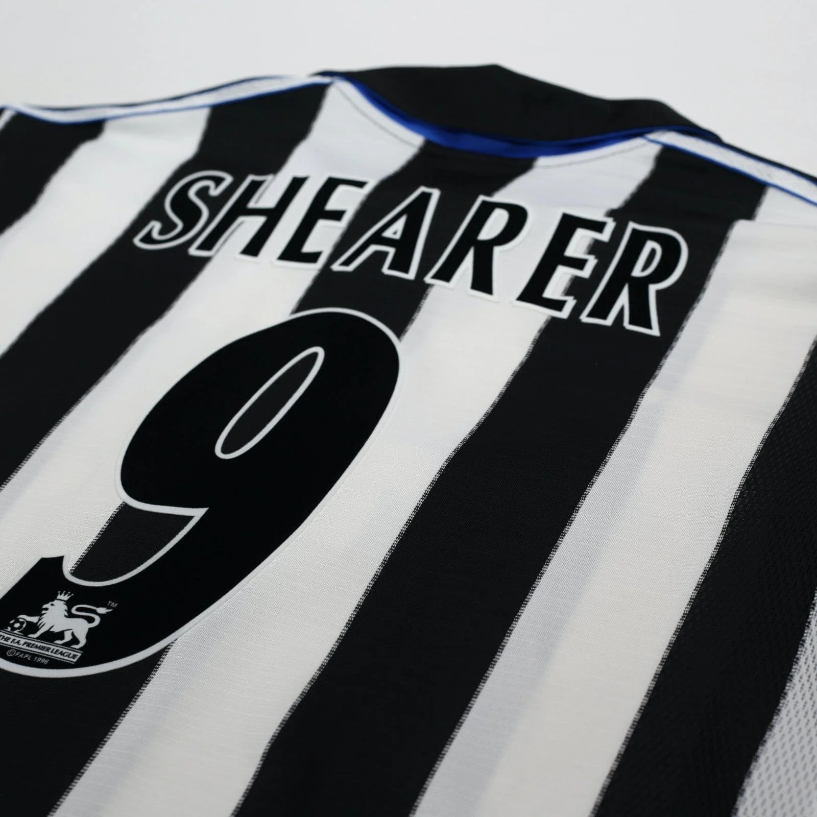 2000/01 Shearer #9 Newcastle United Vintage adidas Home Football Shirt (XL) - Image 12
