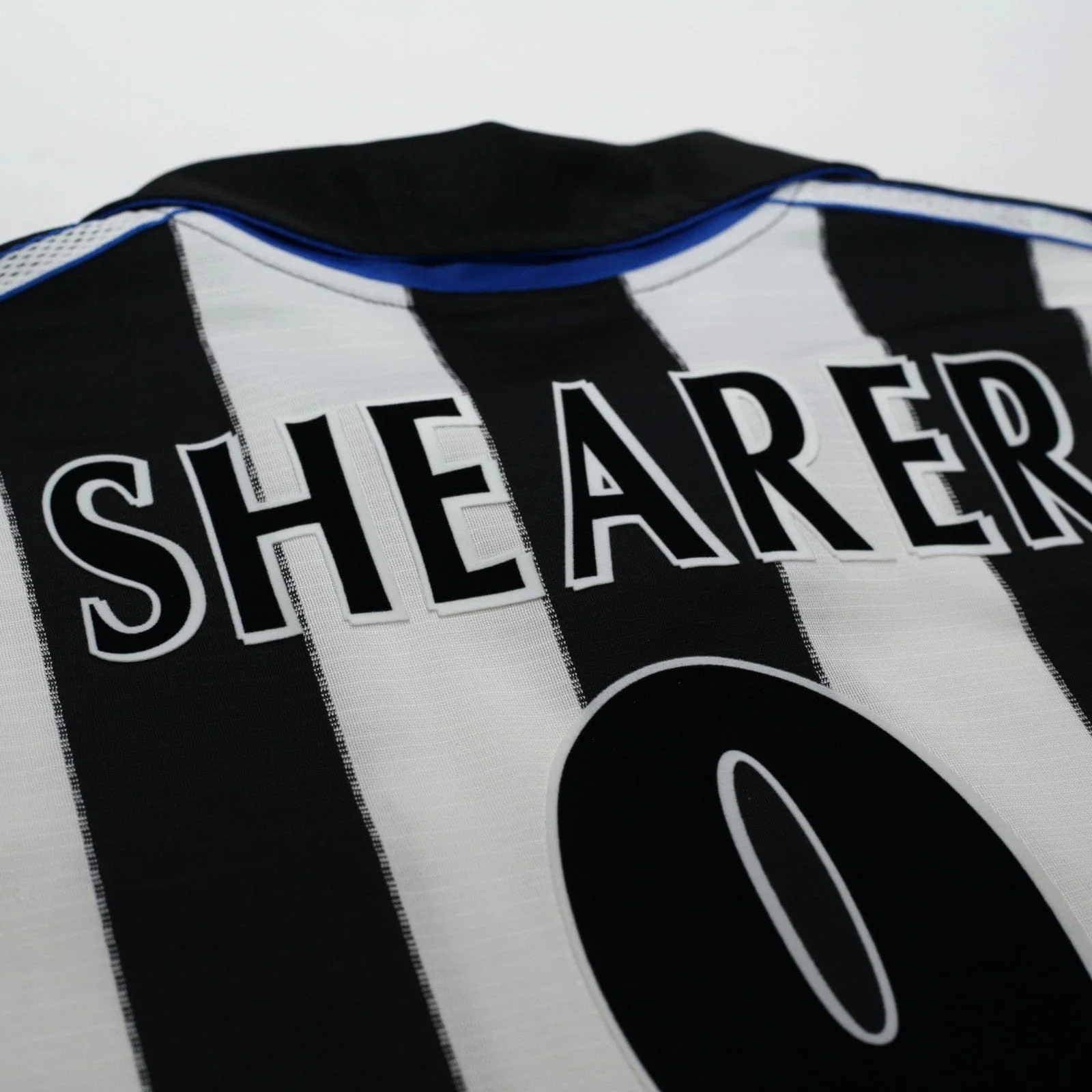 2000/01 Shearer #9 Newcastle United Vintage adidas Home Football Shirt (XL) - Image 13