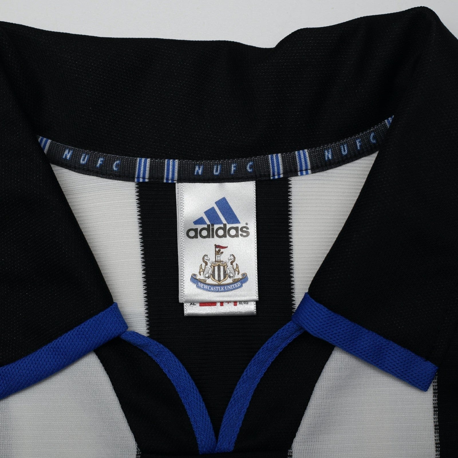 2000/01 Shearer #9 Newcastle United Vintage adidas Home Football Shirt (XL) - Image 16