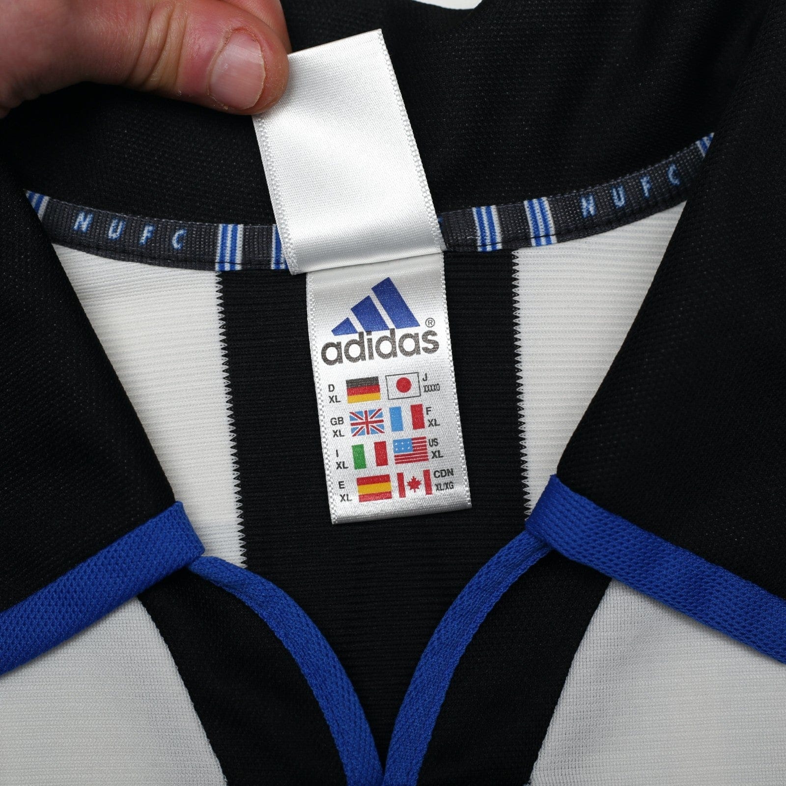 2000/01 Shearer #9 Newcastle United Vintage adidas Home Football Shirt (XL) - Image 17