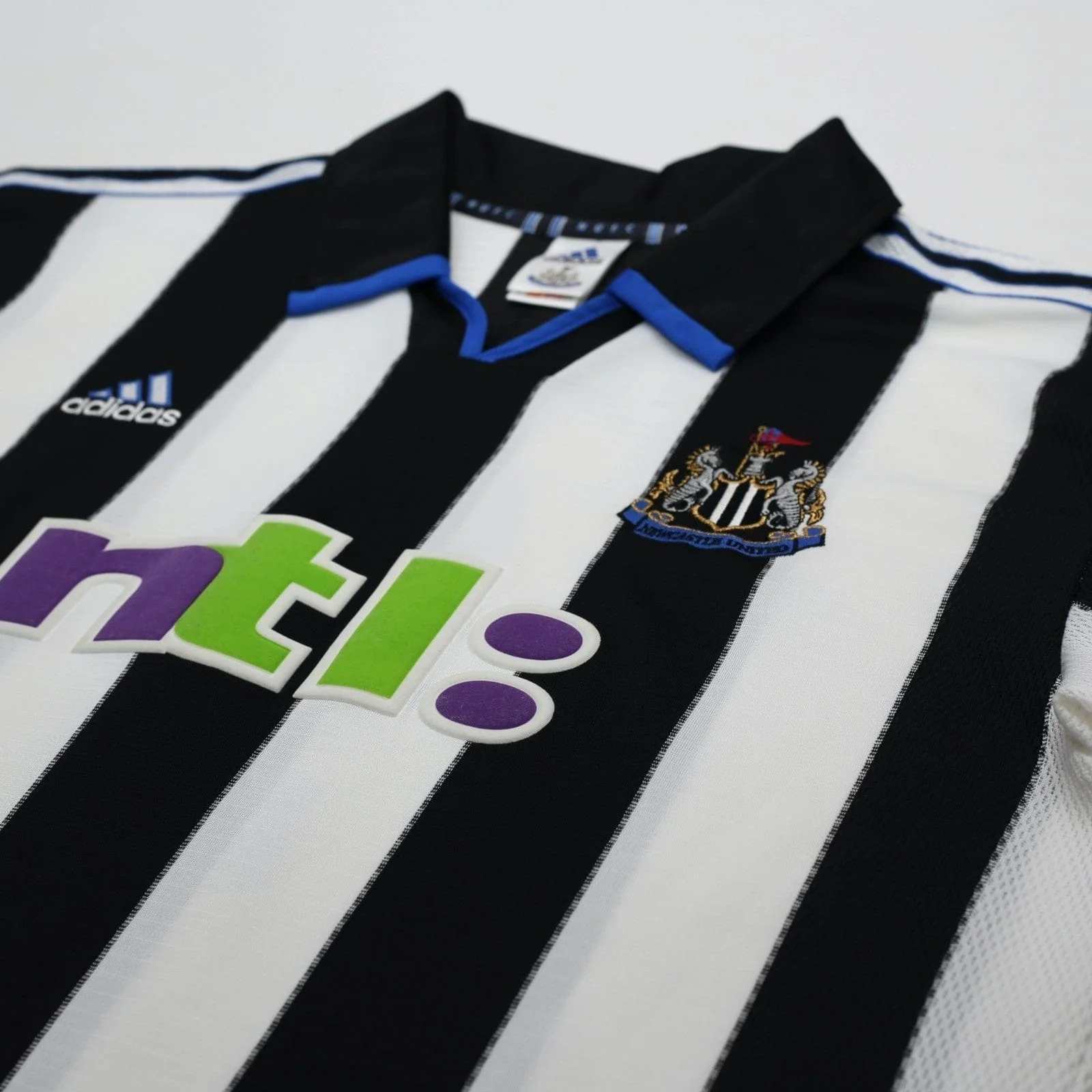 2000/01 Shearer #9 Newcastle United Vintage adidas Home Football Shirt (XL) - Image 5