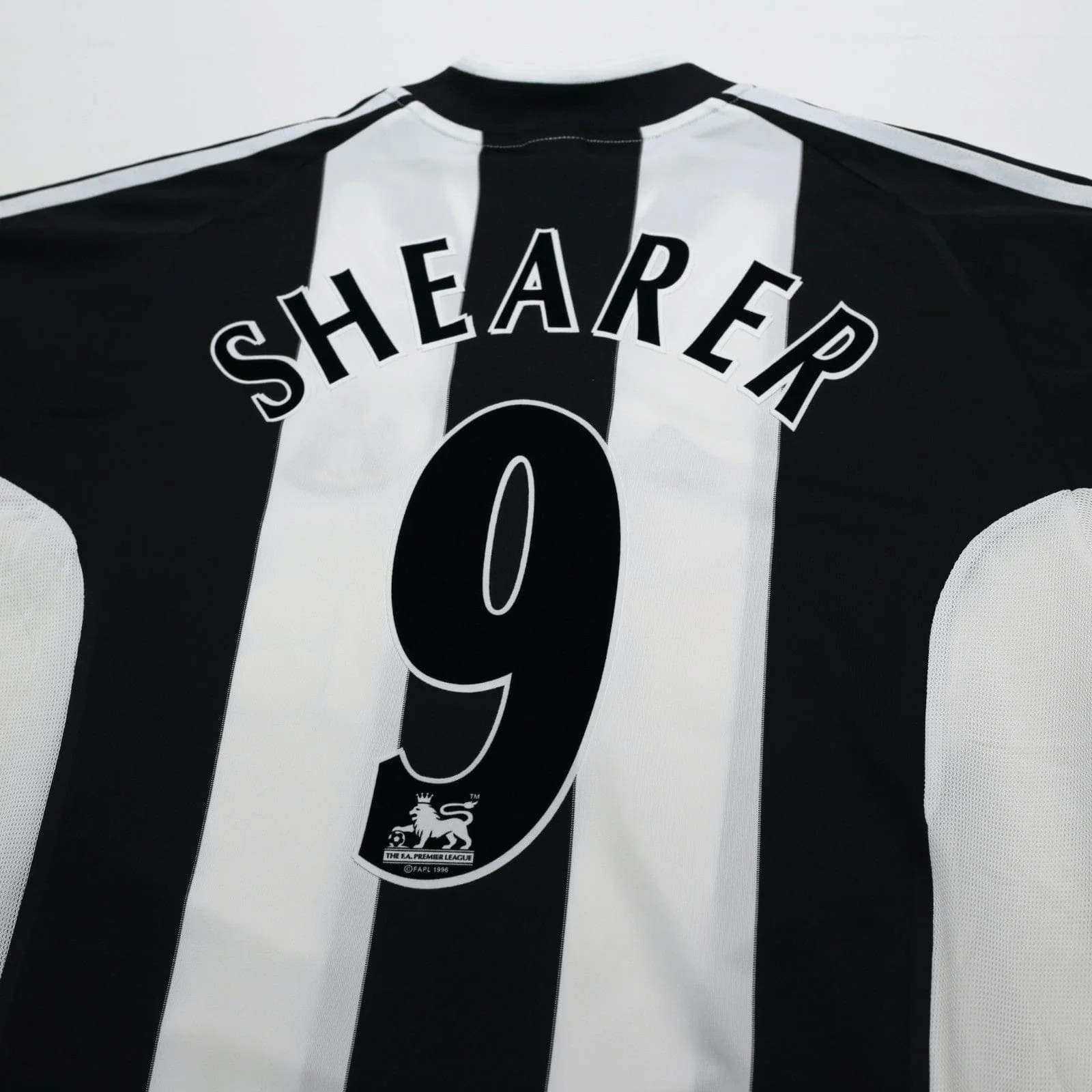 2001/03 Shearer #9 Newcastle United Vintage adidas Home Football Shirt (XL) - Image 10