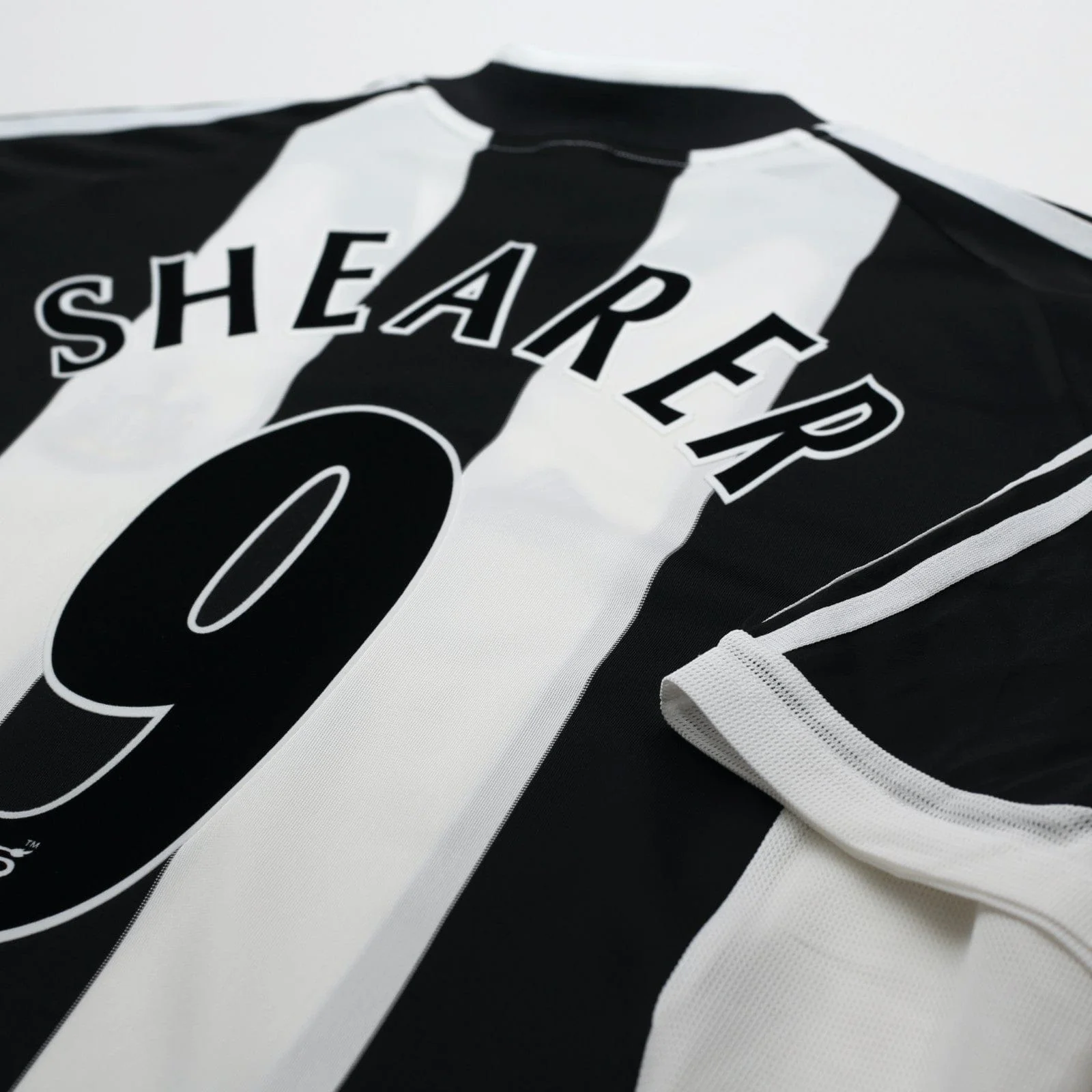 2001/03 Shearer #9 Newcastle United Vintage adidas Home Football Shirt (XL) - Image 13