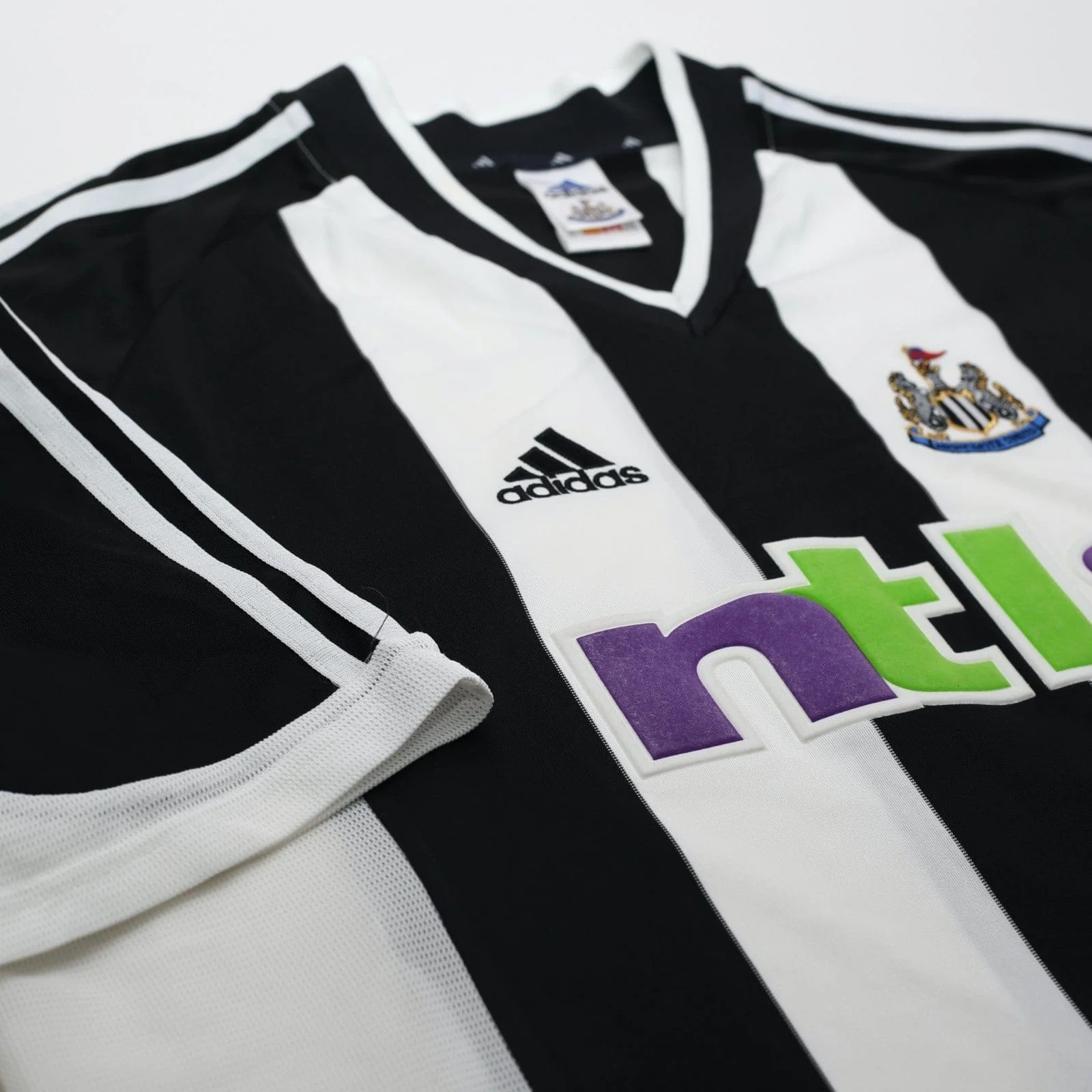 2001/03 Shearer #9 Newcastle United Vintage adidas Home Football Shirt (XL) - Image 7