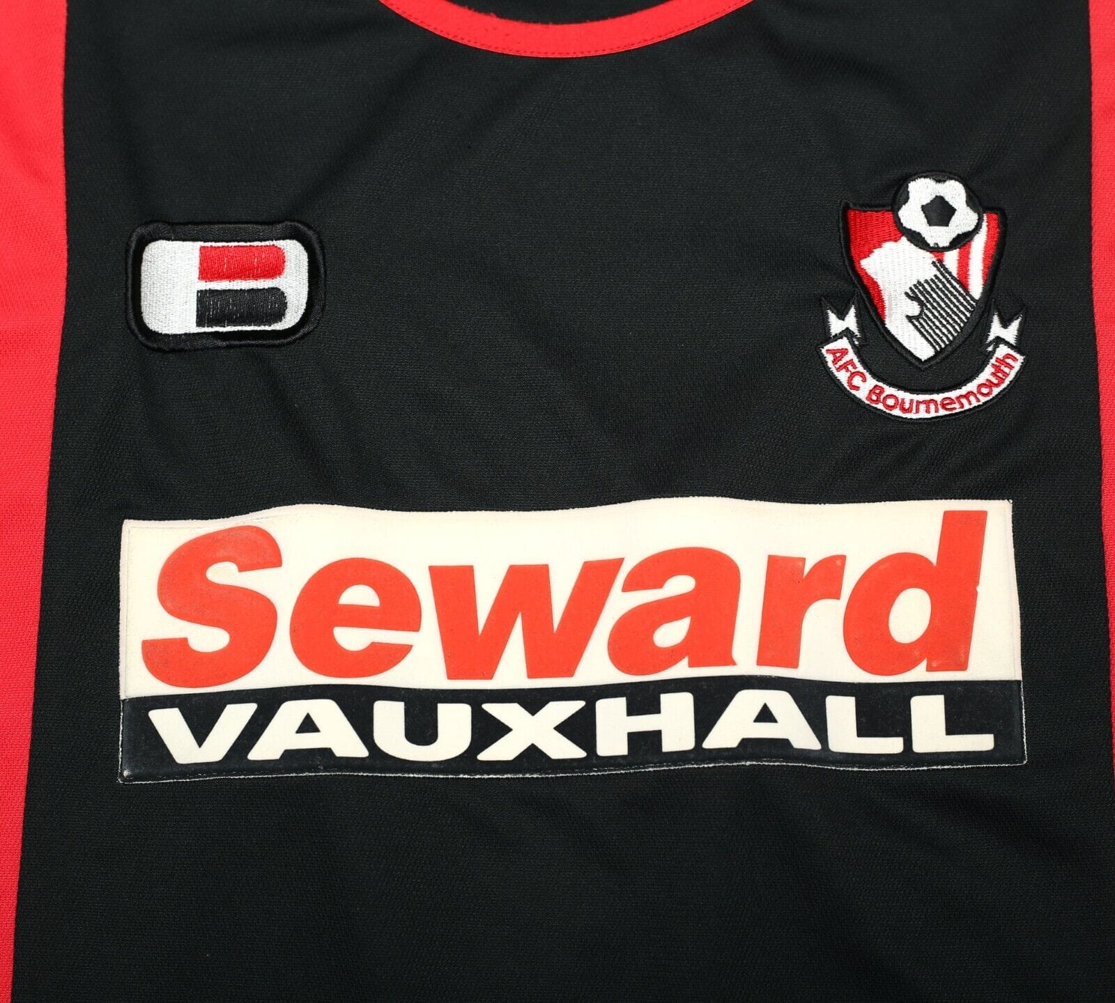 2003/04 BOURNEMOUTH Vintage Home Football Shirt (XL) - Image 6
