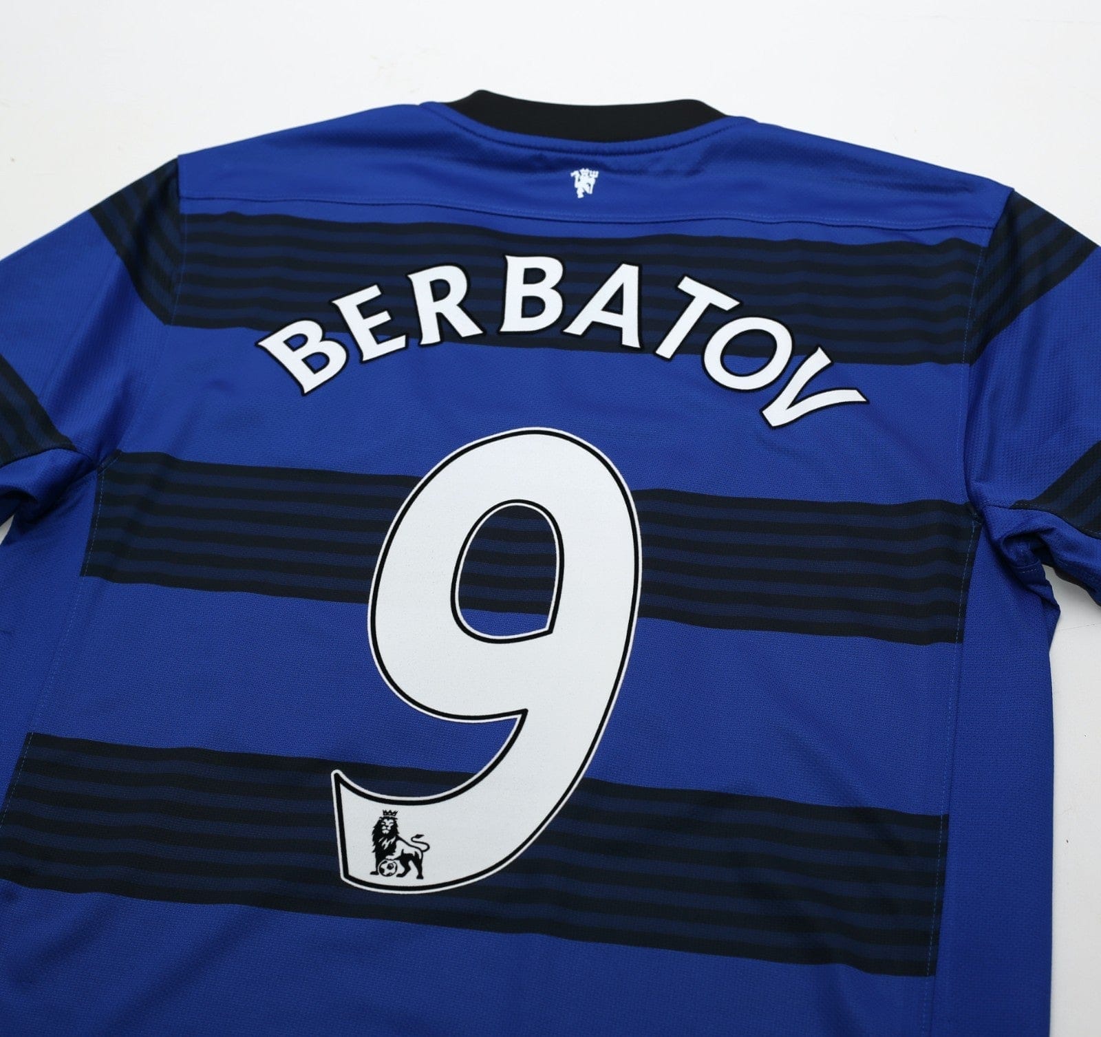 2011/13 BERBATOV #9 Manchester United Vintage Away Home Football Shirt (M) - Image 8