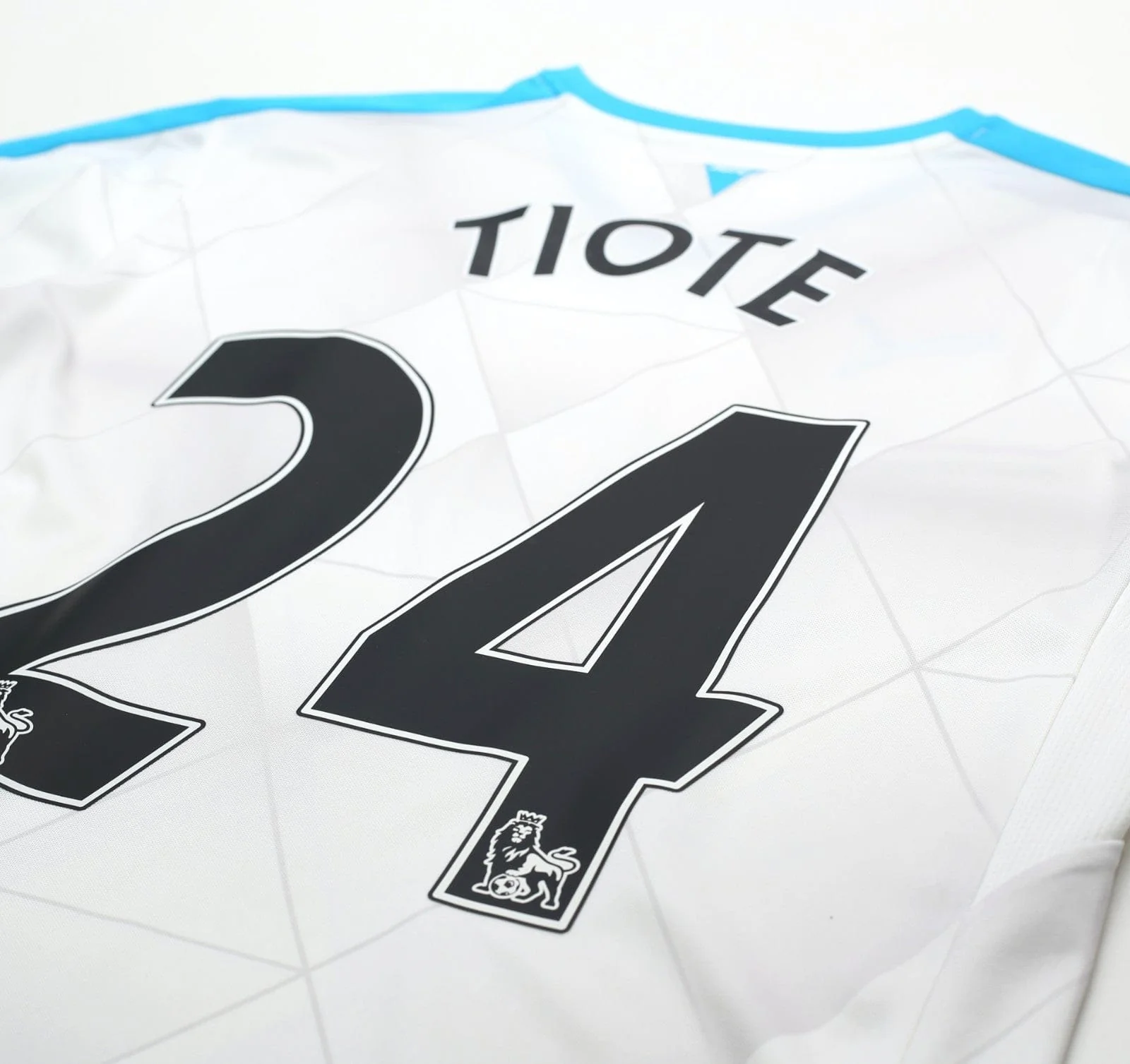 2015/16 TIOTE #24 Newcastle Utd Vintage PUMA Long Sleeve Away Football Shirt (M) - Image 13