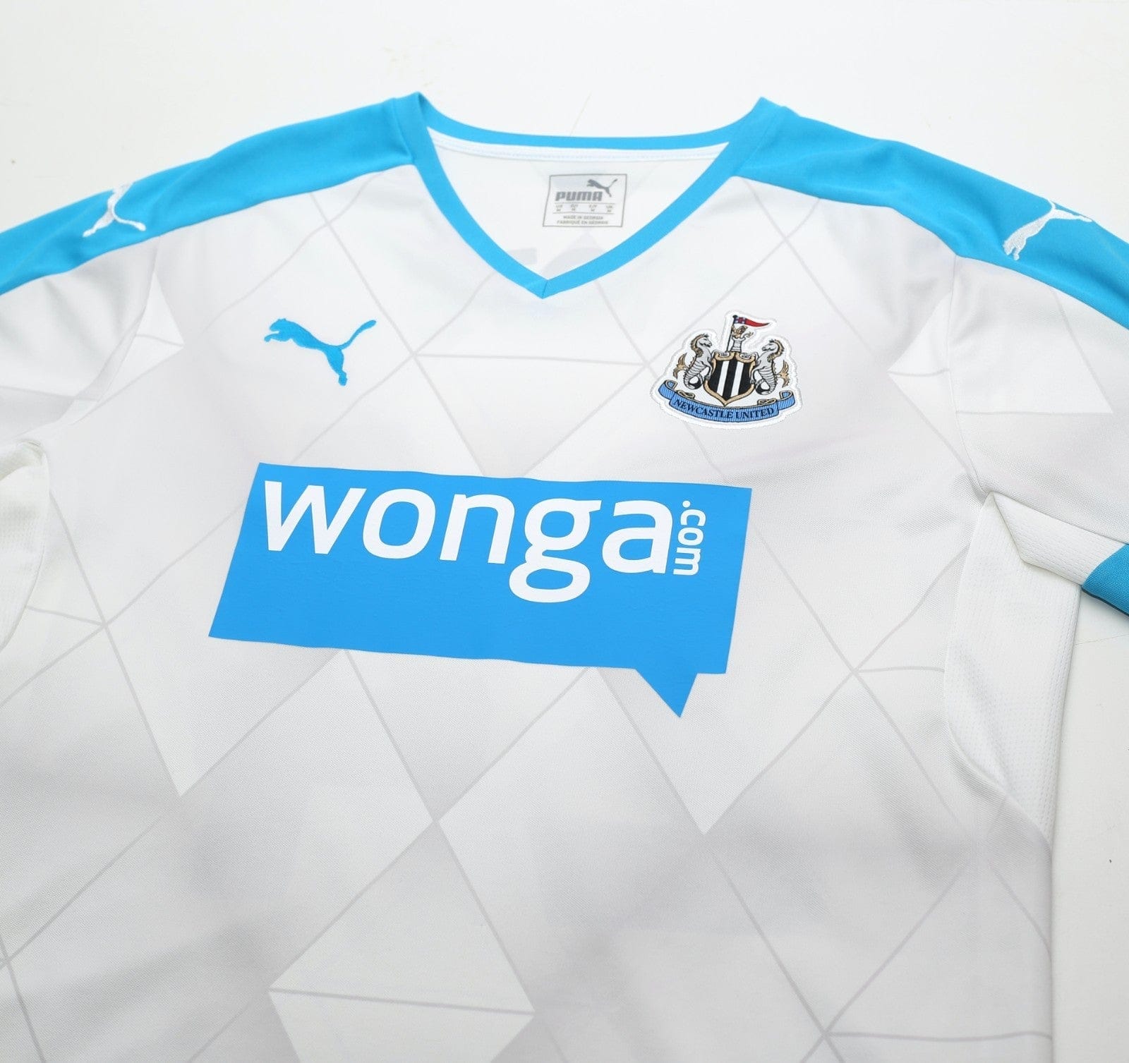 2015/16 TIOTE #24 Newcastle Utd Vintage PUMA Long Sleeve Away Football Shirt (M) - Image 3